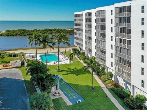2 BR BEACH FRONT CONDO - FORT MYERS BEACH FLORIDA | Homebuyers, LLC