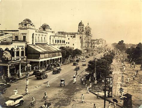 From Wikiwand: La principal avenida de Calcuta, Chowringhee Avenue, en ...