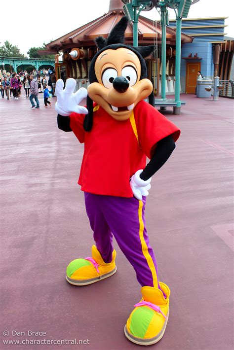 Category:Theme Park Characters Costumed Characters | Disney Parks Fanon Wiki | FANDOM powered by ...