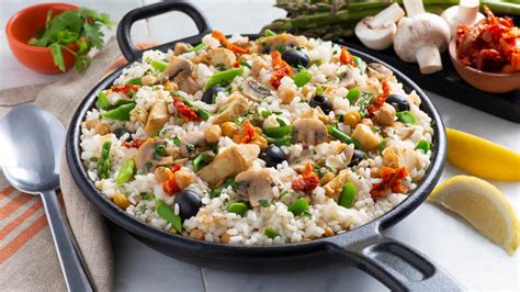 Vegetarian Paella Recipe with Parboiled Rice | Mahatma® Rice