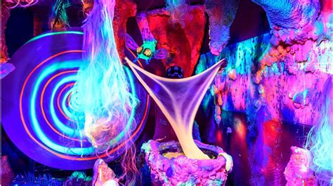 Slime museum opens in New York - CBBC Newsround