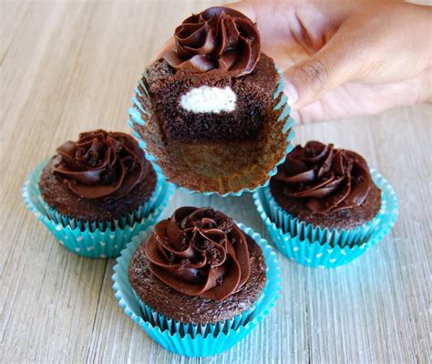 Chocolate Marshmallow Stuffed Cupcakes | Cooking Mamas