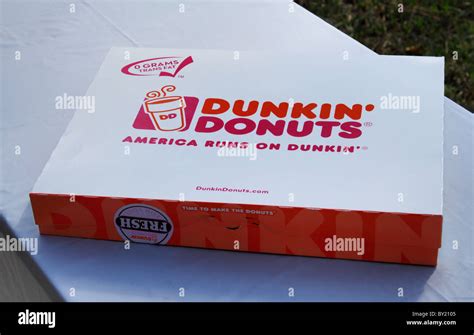 Dunkin' Donuts box Stock Photo - Alamy