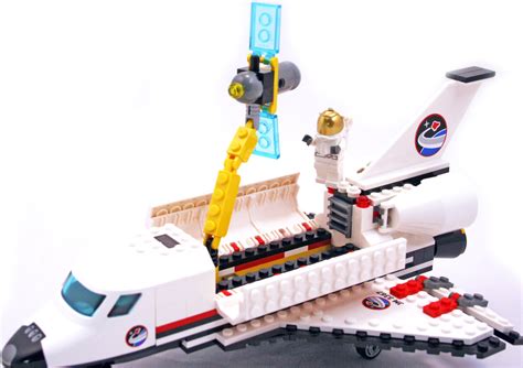 Space Shuttle - LEGO set #3367-1 (Building Sets > City)