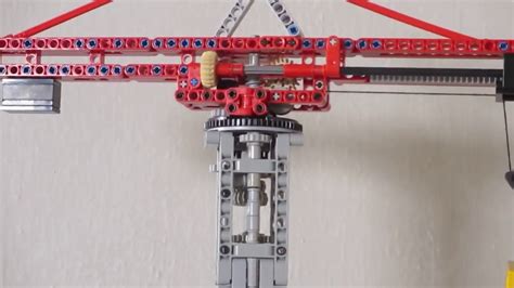 LEGO Motorized Tower Crane - YouTube