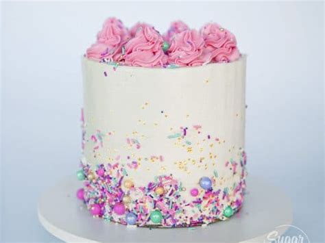 Beginner Cake Decorating Ideas | Shelly Lighting