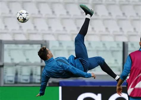 Cr7 Bicycle Kick In Game