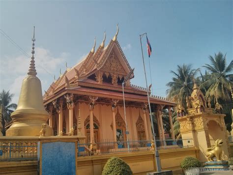 Travelogue: Battambang - Jonathan Lee