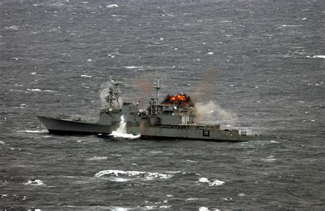 USS Hayler (DD 997), the last Spruance-class destroyer is sunk during a sink-ex off the East ...