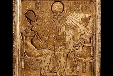 Stela of Akhenaten and his family