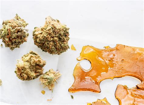 Cannabis Flower Vs Dabs: The Major Things To Consider