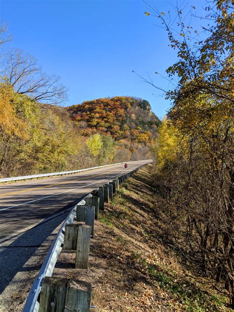 Chasing Fall Colors Along the Great River Road - Adventuring Woman