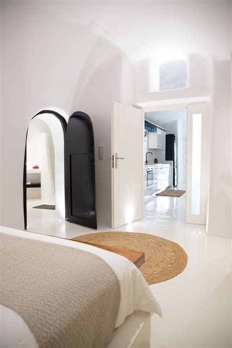 Luxury-cave-santorini-interior