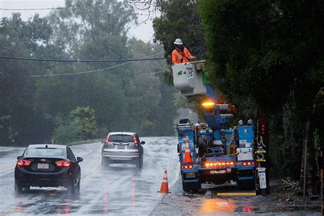 More than 33,000 without power as storm slams into California | KSRO