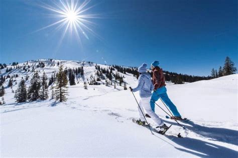 Top 10 New Hampshire Winter Activities - Explore New England