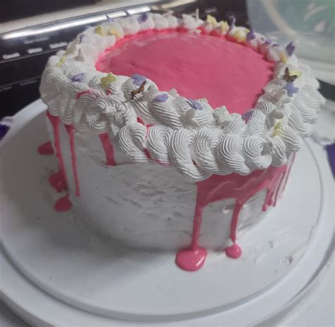 Coworkers birthday cake I made : r/cakefails