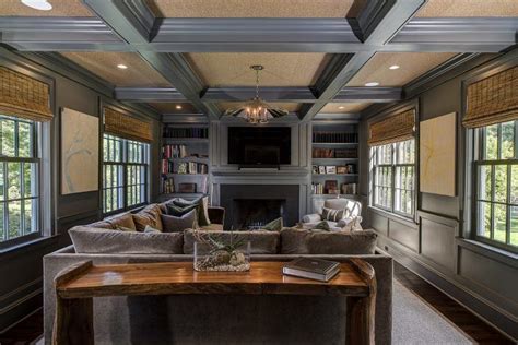 10 Beautiful Living Rooms with Coffered Ceilings