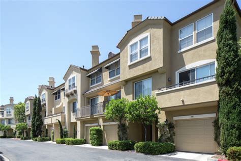 Apartments with Garages in Orange County | Irvine Company