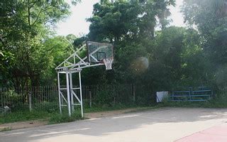 Basketball court by the setting sun | REC/NIT Warangal, Aug … | Flickr