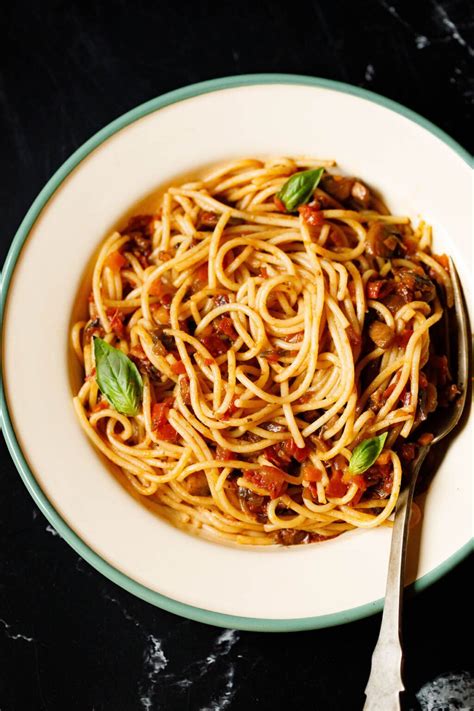 Spaghetti Bolognese | Mushroom Bolognese » Dassana's Veg Recipes