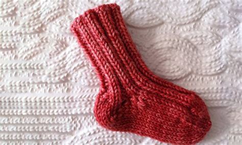 Knitting Two Socks on Two Circular Needles | Knitting Things