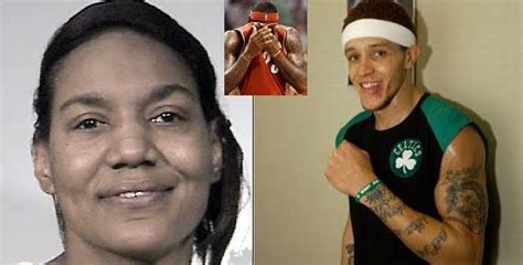 The Daily Hollywood: Delonte West Sleeps With Lebron James’ Mom??