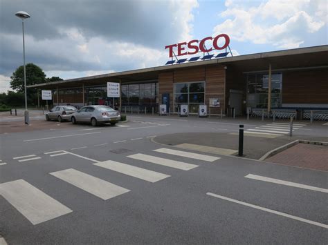 Swaffham Tesco © Hugh Venables cc-by-sa/2.0 :: Geograph Britain and Ireland