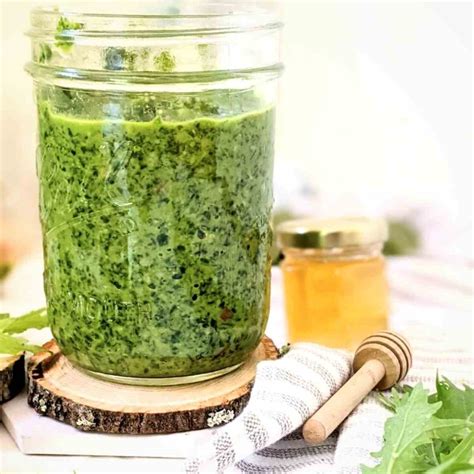 Honey Pesto Recipe with Walnuts - The Herbeevore