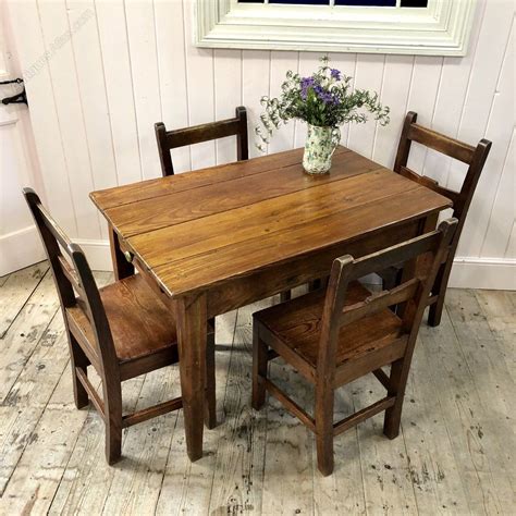 Small Pine Kitchen Table - Image to u