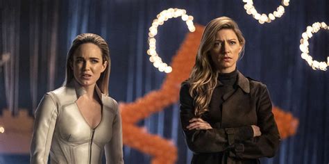 Legends of Tomorrow season 4 finale: Boss talks season 5, Crisis crossover | EW.com