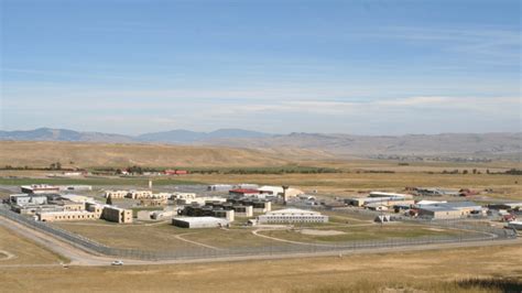 Montana inmates heading to Arizona private prison