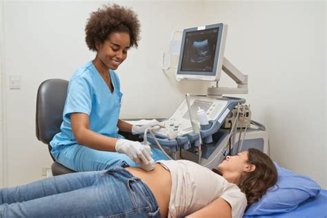 How to Become an Ultrasound Technician | BestColleges