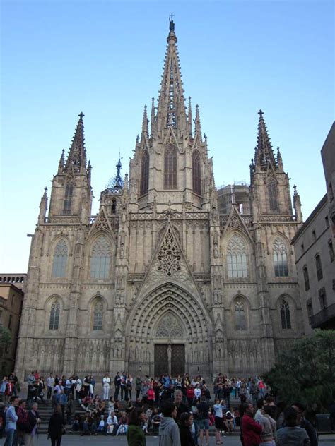 BARCELONA GOTHIC QUARTER: CATHEDRAL ~ Beautiful places of Barcelona and Catalonia