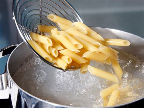 Here's How to Salt Pasta Water | How to cook pasta, Soft foods to eat, Soft foods