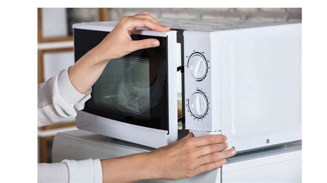 What to Do with Old Microwave [How to Dispose it]