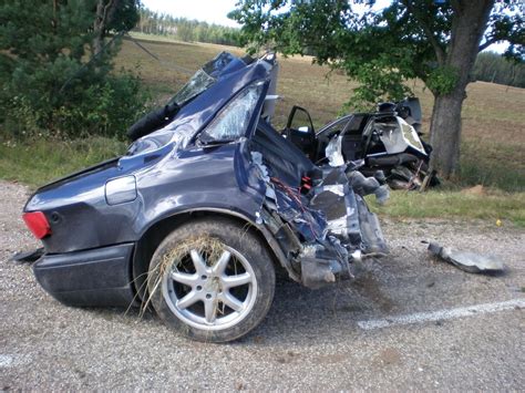 Car Crash: Car Crash Collision Articles