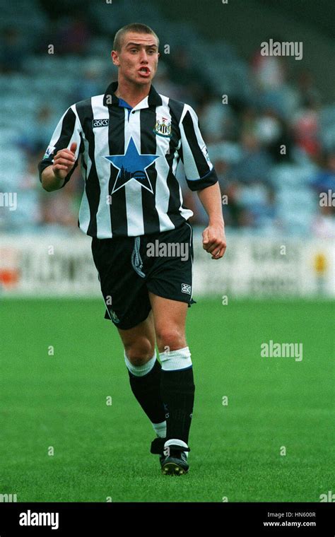 LEE CLARK NEWCASTLE UNITED FC 09 August 1993 Stock Photo - Alamy