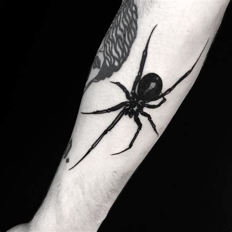 simple black widow tattoo - comollenarunsobredecarta