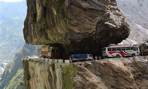 Facebook Amazing Photos: World's deadliest road, Himachal Pradesh, India