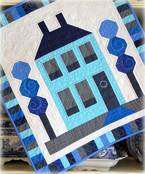 Quilt Inspiration: Free pattern day! House quilts