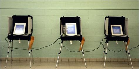 Officials Wary of Electronic Voting Machines - The New York Times