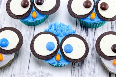 Cute & Easy Owl Cupcakes - In the Kids' Kitchen