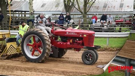 A few Antique Tractors Pulling @ Rough & Tumble - YouTube