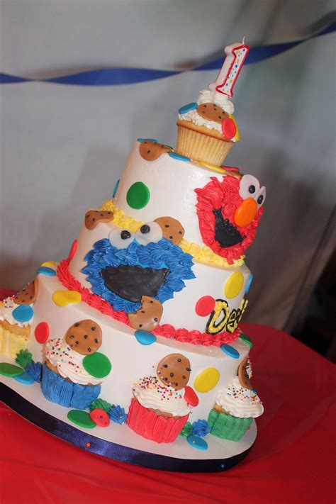 Sesame street birthday cake I made for a friend of mine. | Sesame ...