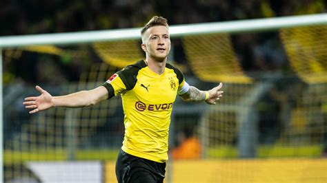 Borussia Dortmund news: Marco Reus scores 100th BVB goal in 7-0 win ...