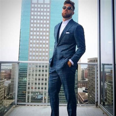 Travis Kelce Fashion / Travis Kelce Mens Outfits Travis Kelce Mens Clothing Styles - dr-whatz