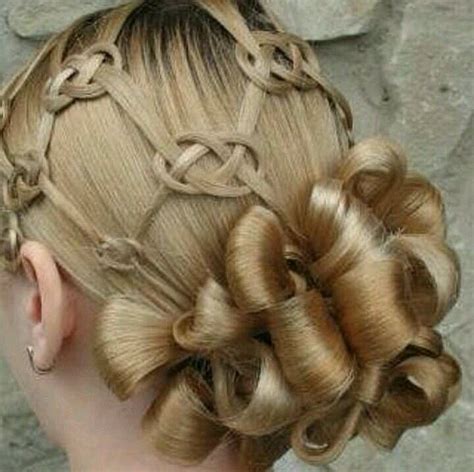 17 Best images about Celtic knot hair on Pinterest | Graduation hair ...