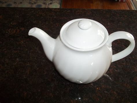 Corelle White Swirl A/K/A Enhancments Tea Pot and lid | Tea pots, Corelle, Tea