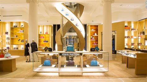 Louis Vuitton Luxury Goods Store In Usa | IQS Executive