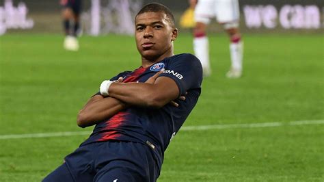 Kylian Mbappé Celebration Wallpapers - Top Free Kylian Mbappé ...